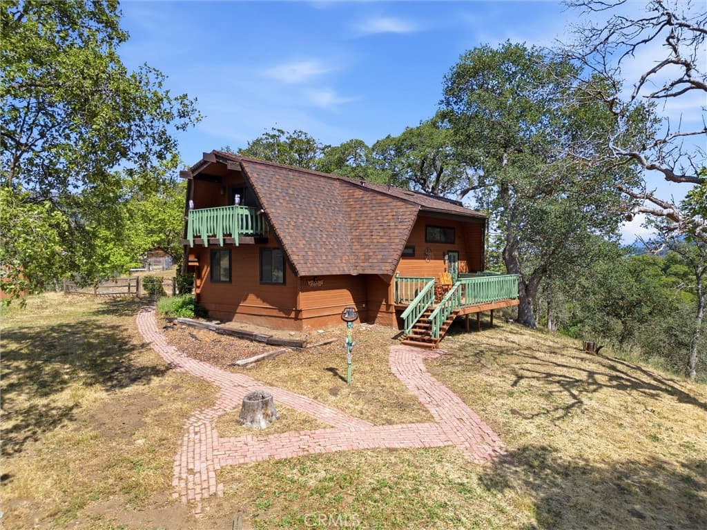 24300 Woodbine Court