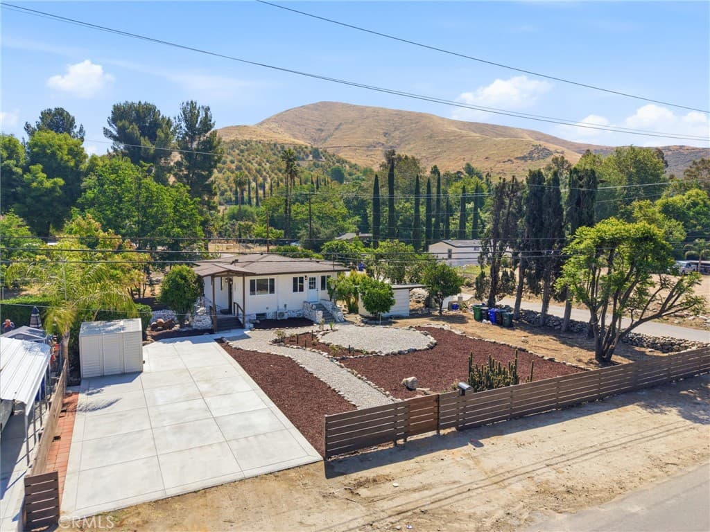 1202 Amethyst Street