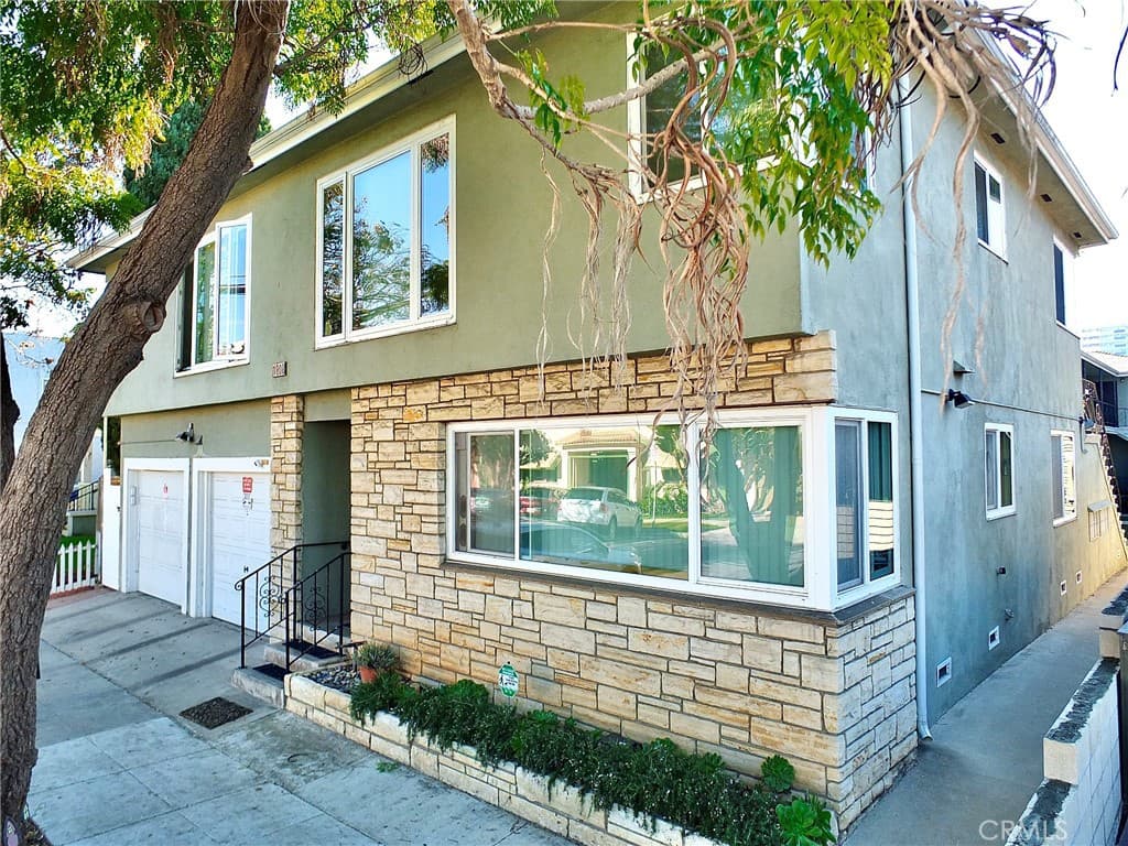 1808 E Appleton 7