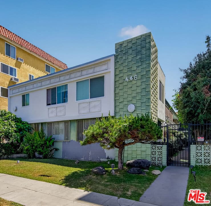 446 S St Andrews Place 2