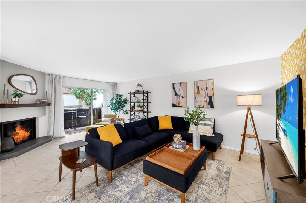 15020 Victory Boulevard 104