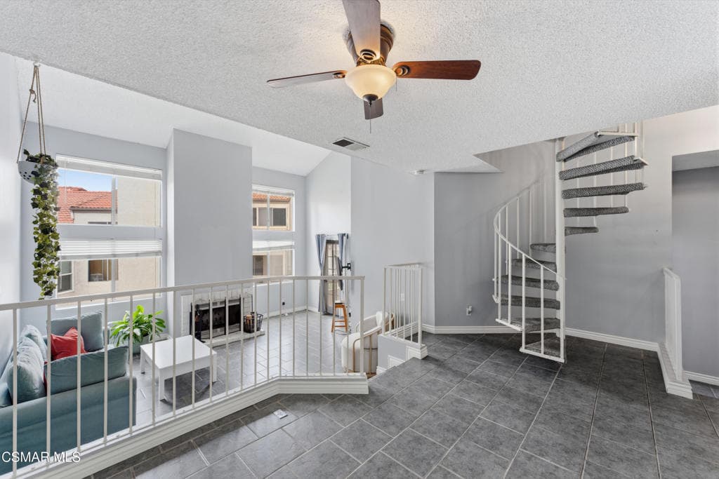 3378 Darby Street 438