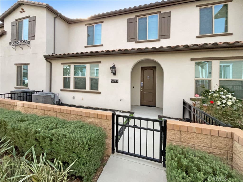 5628 Kate Way 3