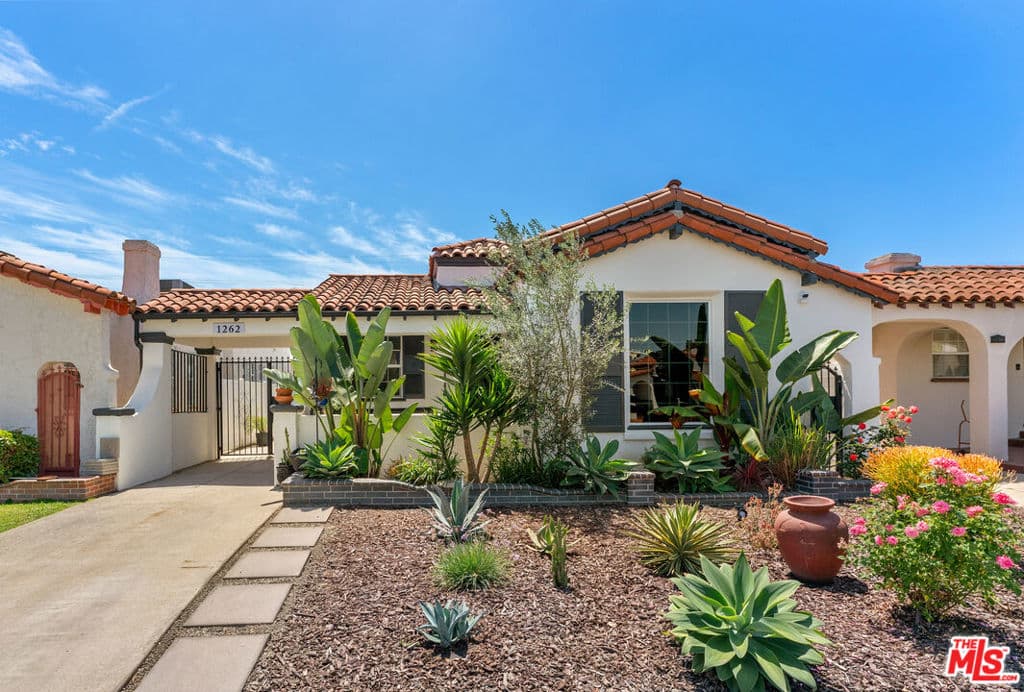 1262 W 80th Street