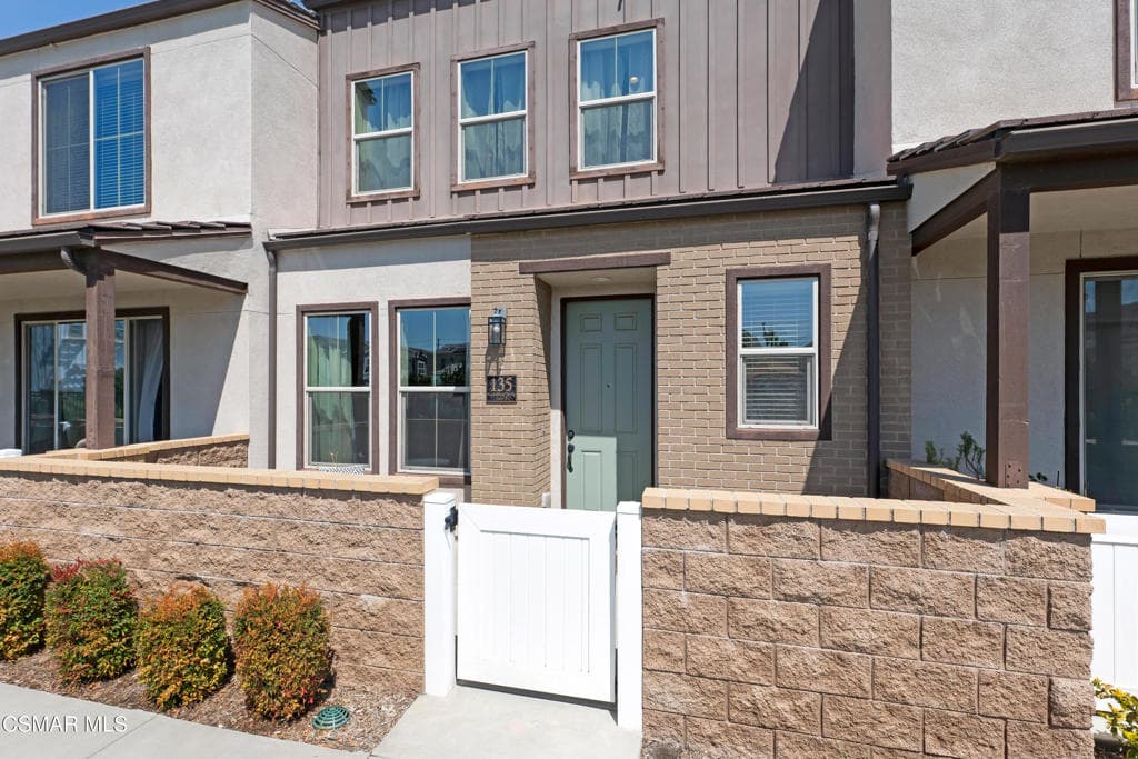 135 Farmhouse Drive 3