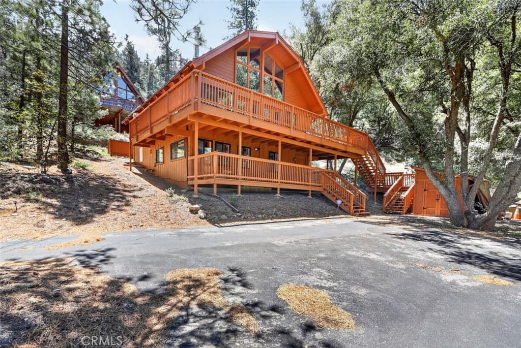 1523 Lassen Way