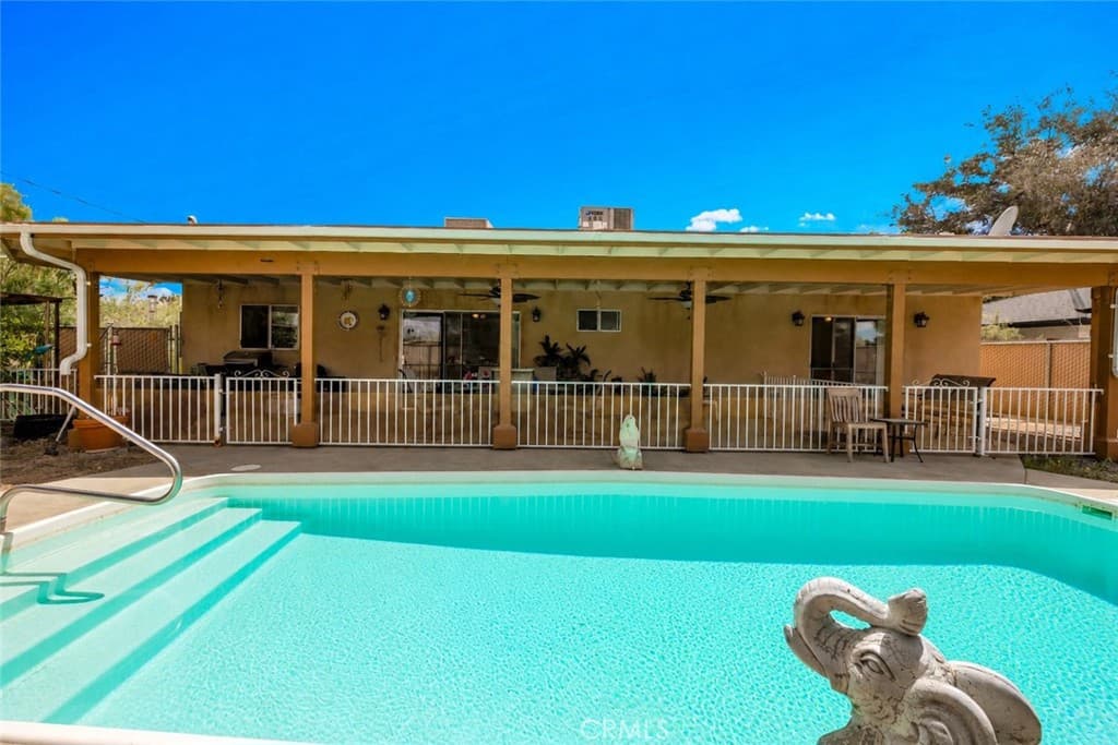 61504 Capilla Drive