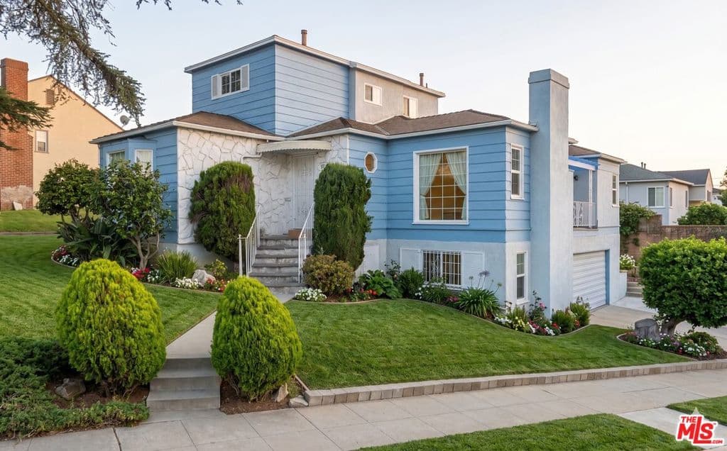 4470 W 64th Street