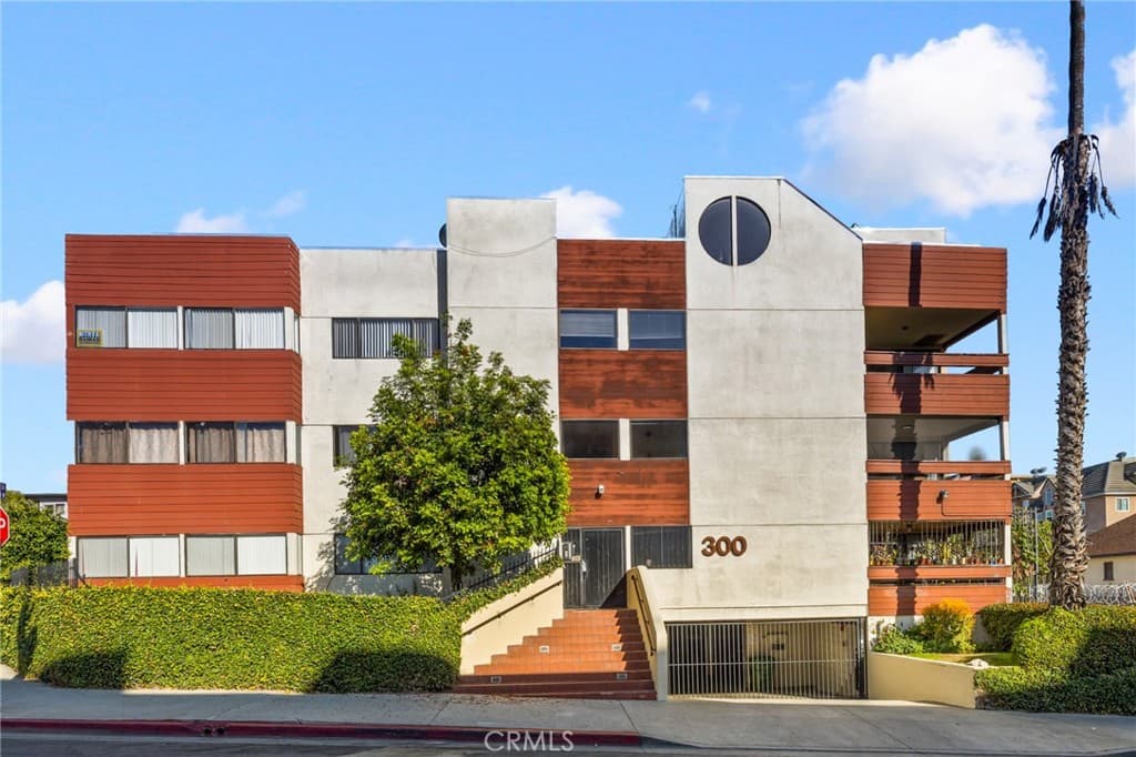 300 S Reno Street 303