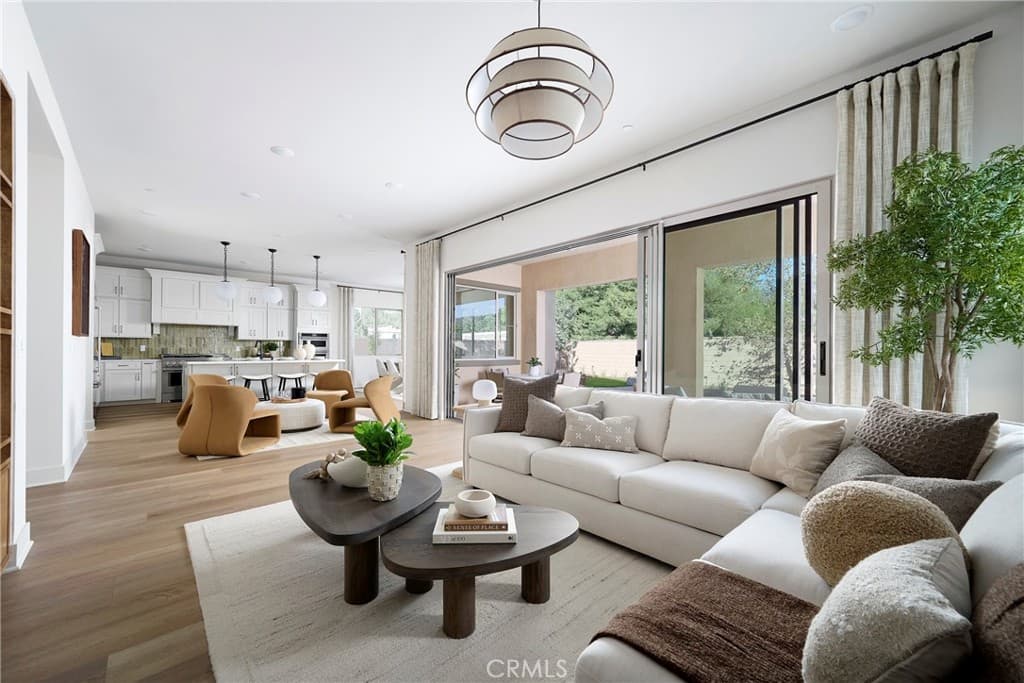 16107 Lantern Lane
