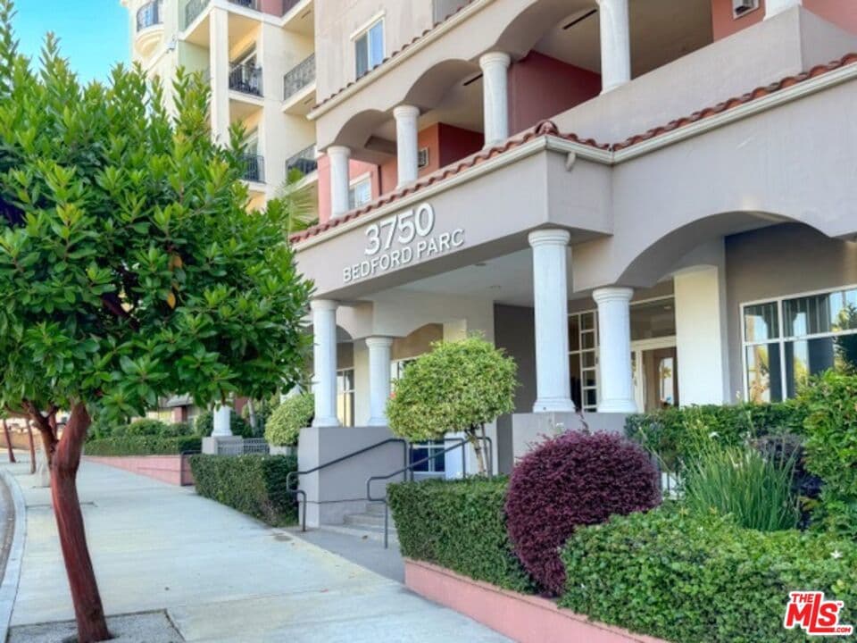 3750 Santa Rosalia Drive 604