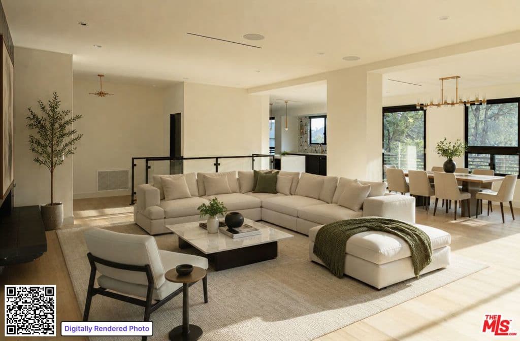3147 Hollyridge Drive