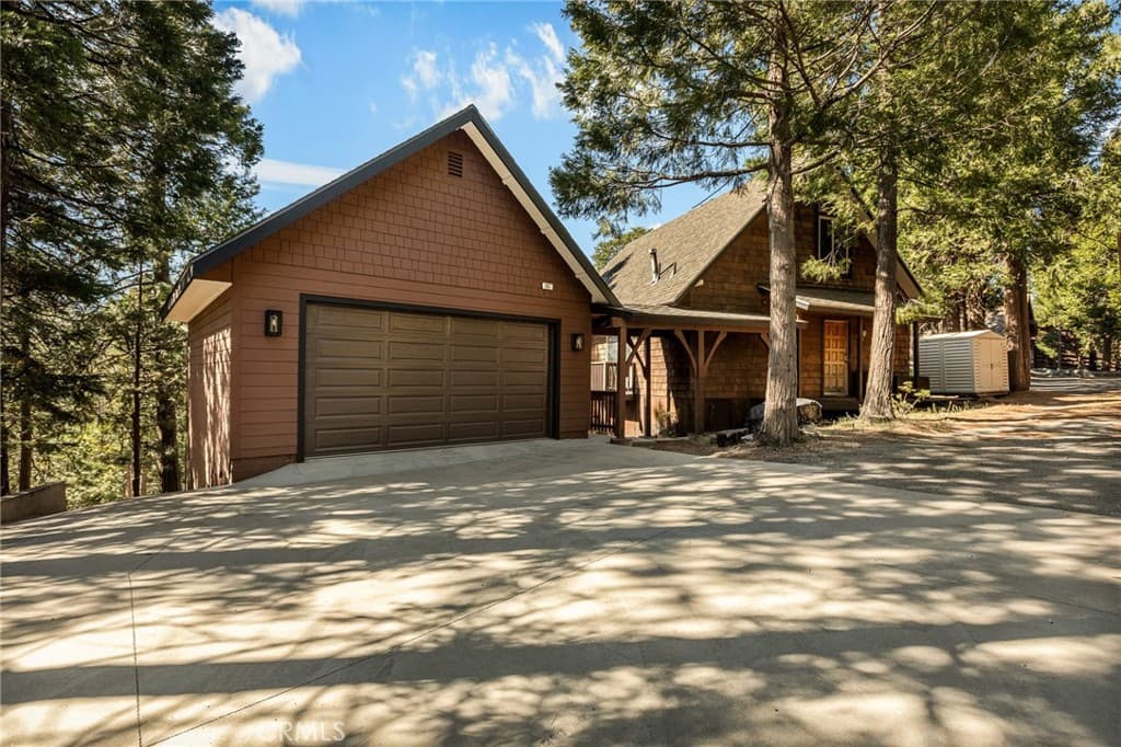 807 Grass Valley