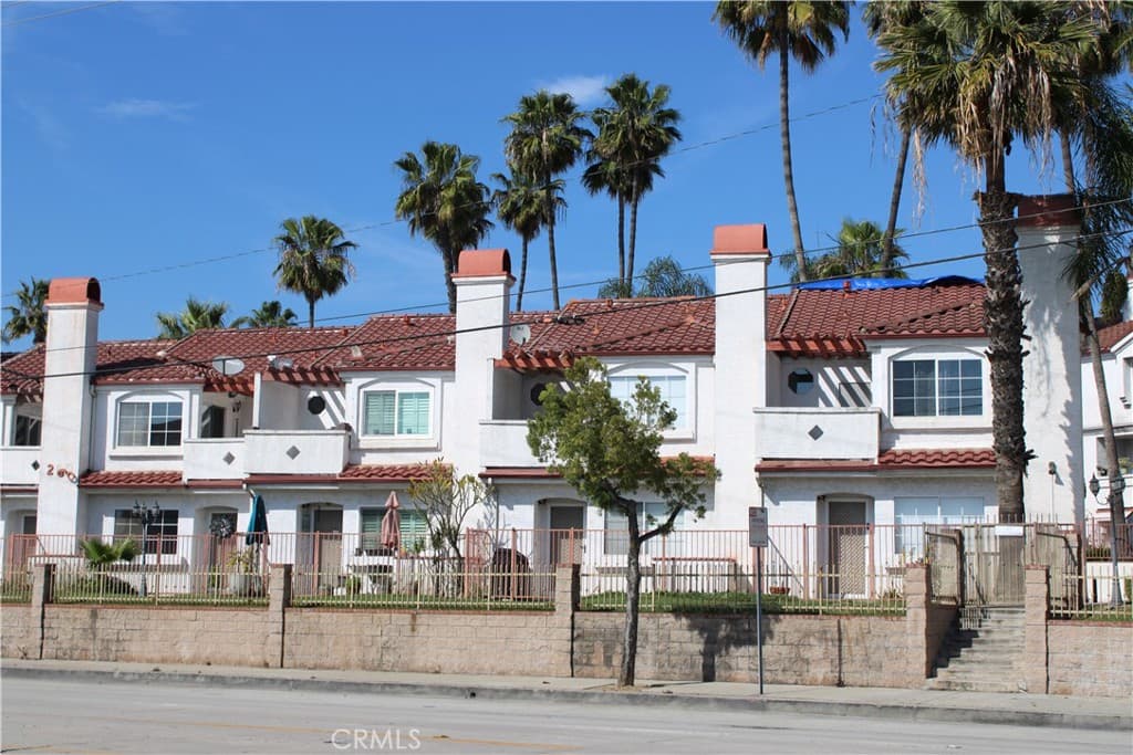 260 E Beverly Boulevard C