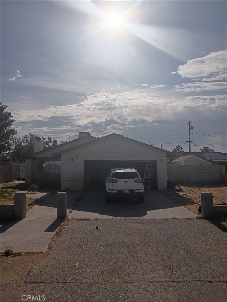 21641 Shaw