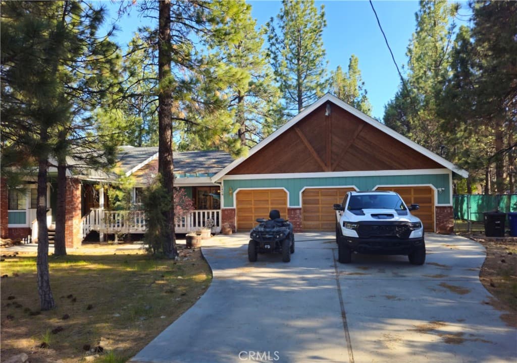 2474 Oak Lane