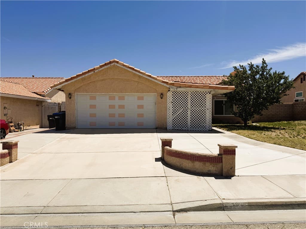 37822 Antibes Court