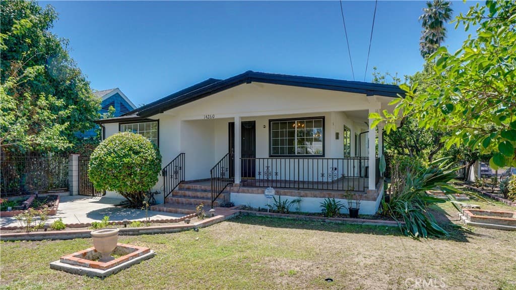 14260 Kittridge Street