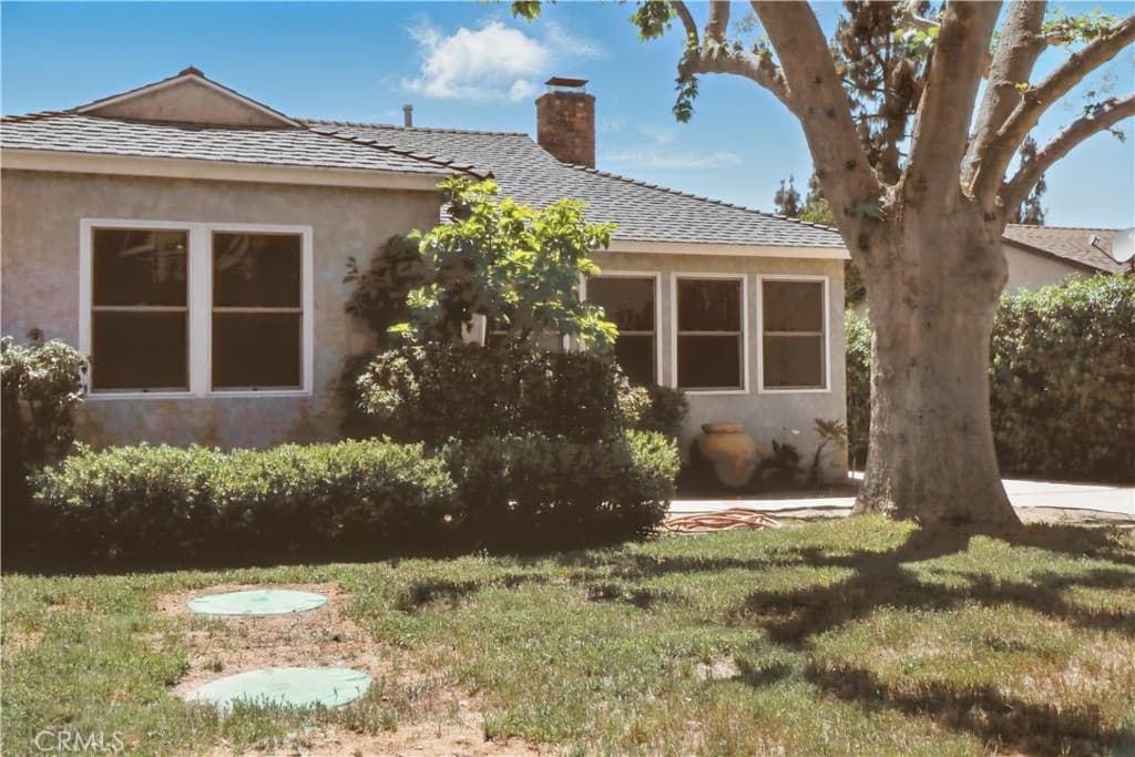 13384 Foothill Boulevard