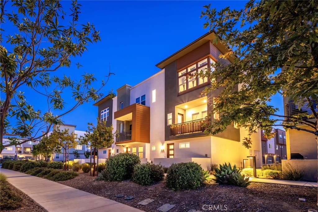 27562 Sparrow Court