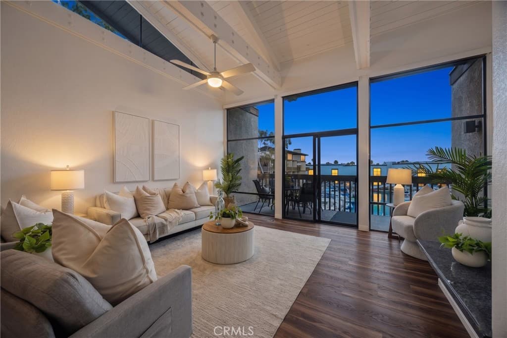 7303 Marina Pacifica Drive N