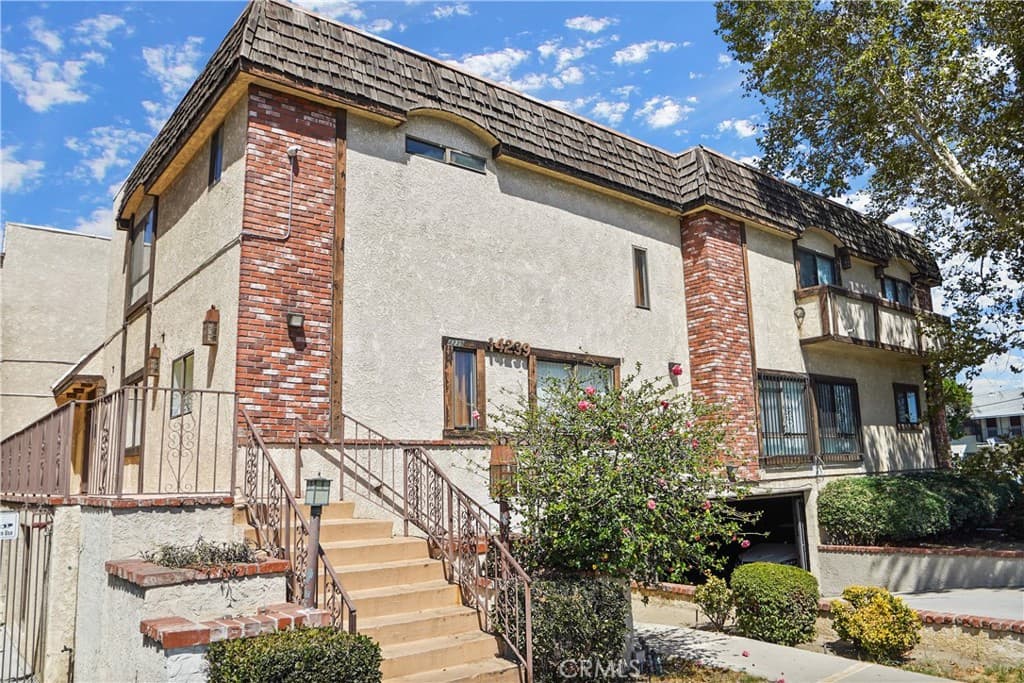 14239 Sherman Way 3