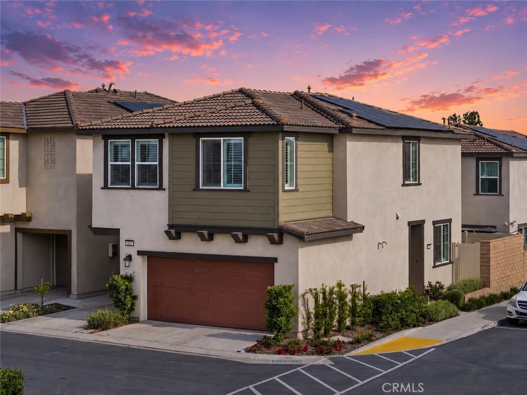 810 Enchanted Hideaway