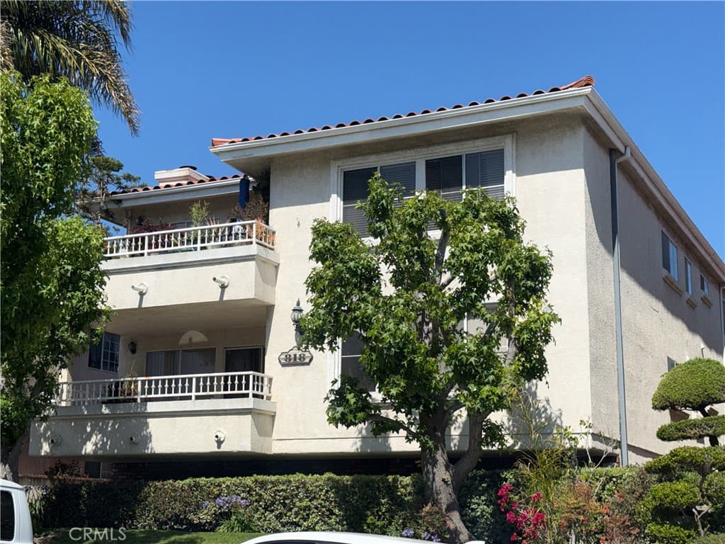 818 S Averill 2