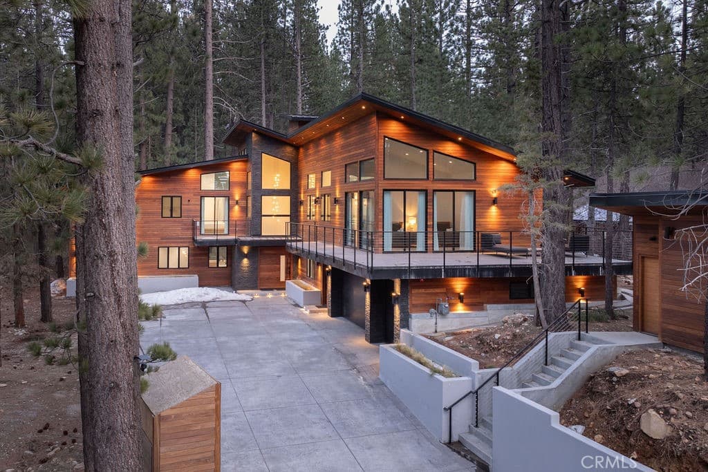 42421 Evergreen Drive