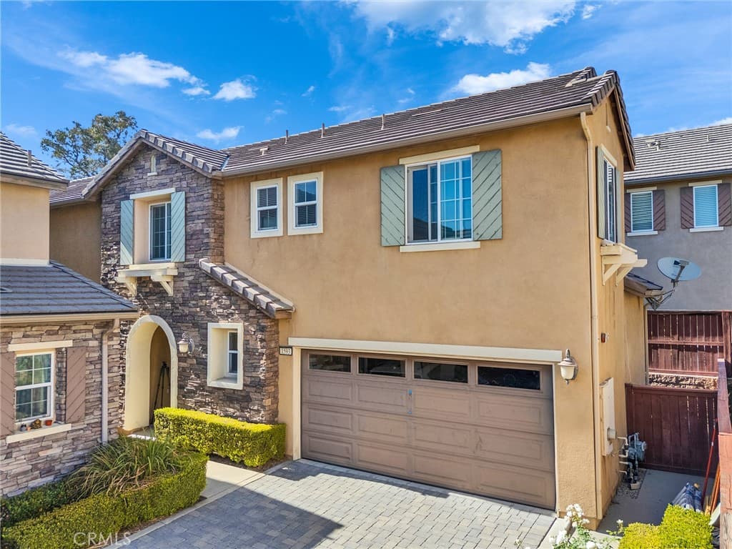 1593 Bayport