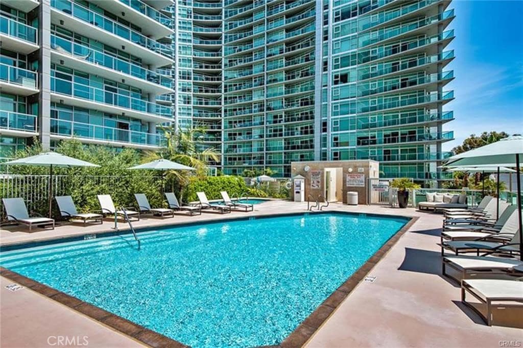 13650 Marina Pointe Drive 1506