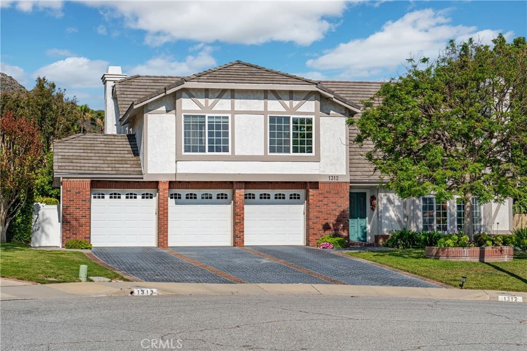 1312 Dubonnet Court