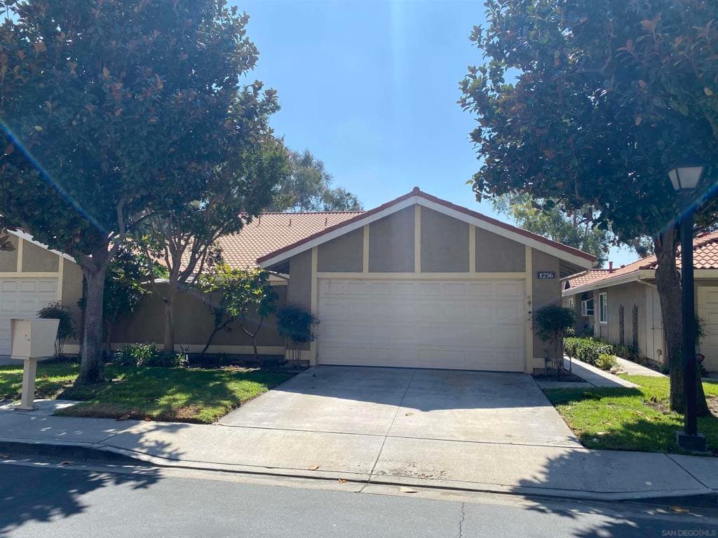 1256 Upland Hills Drive South