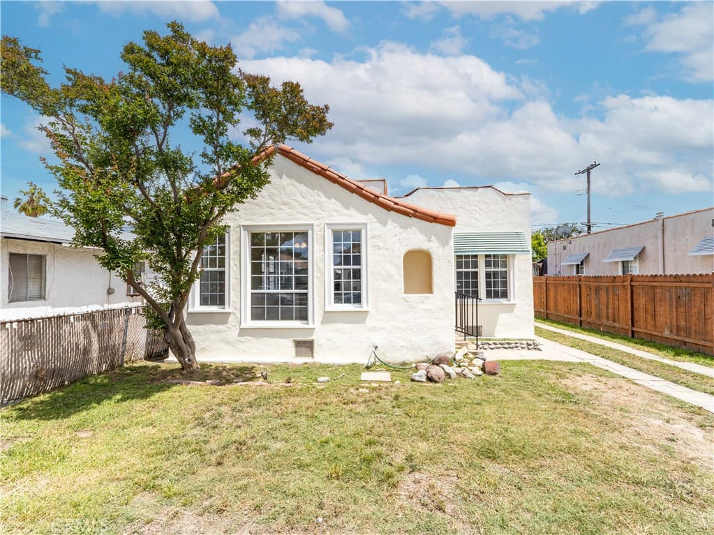 4638 Pine