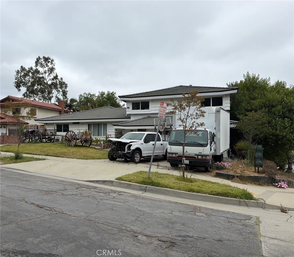 14551 Eadbrook