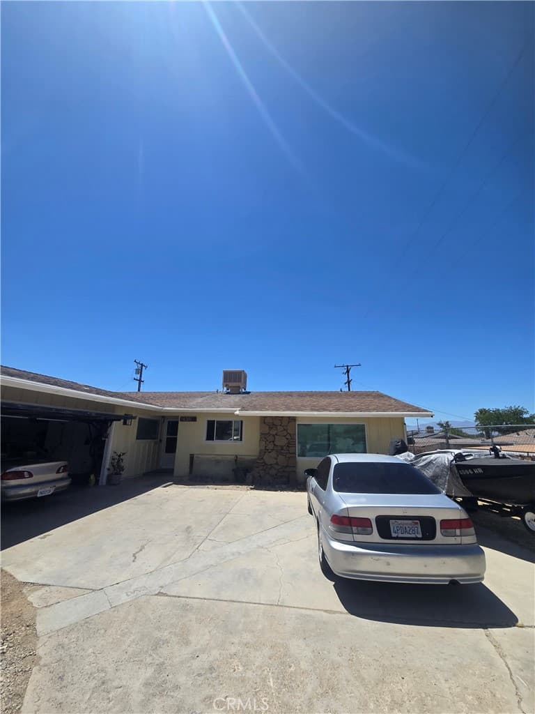 16211 Encina