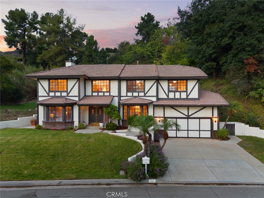 785 Norumbega Drive