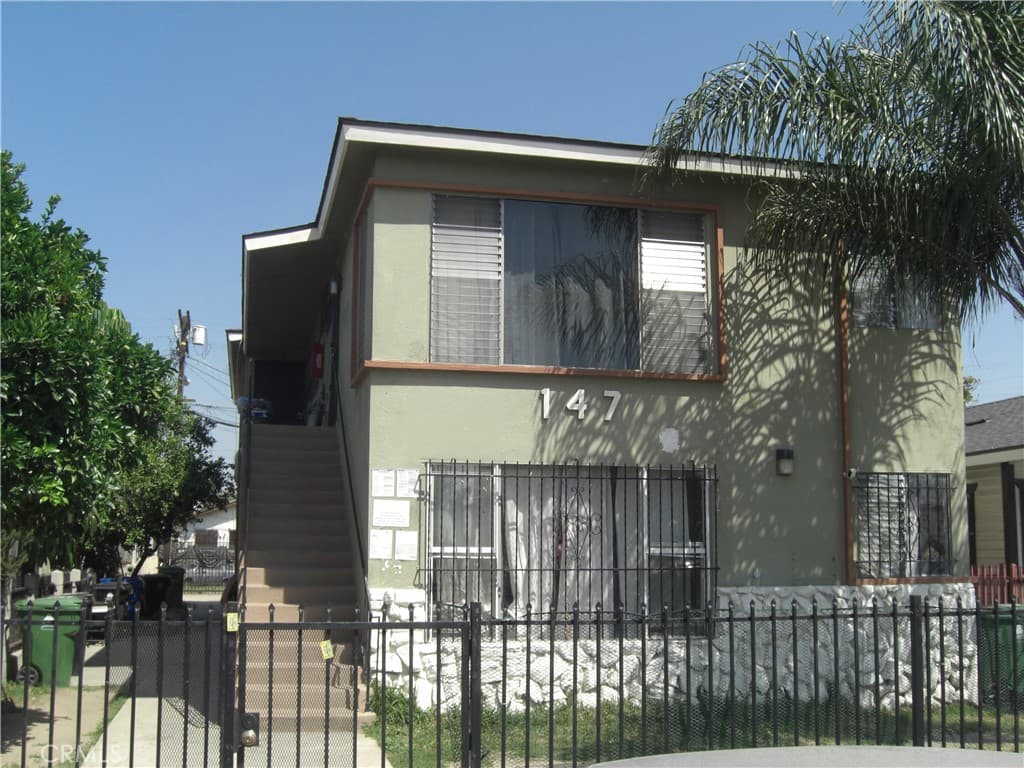 147 E 55th