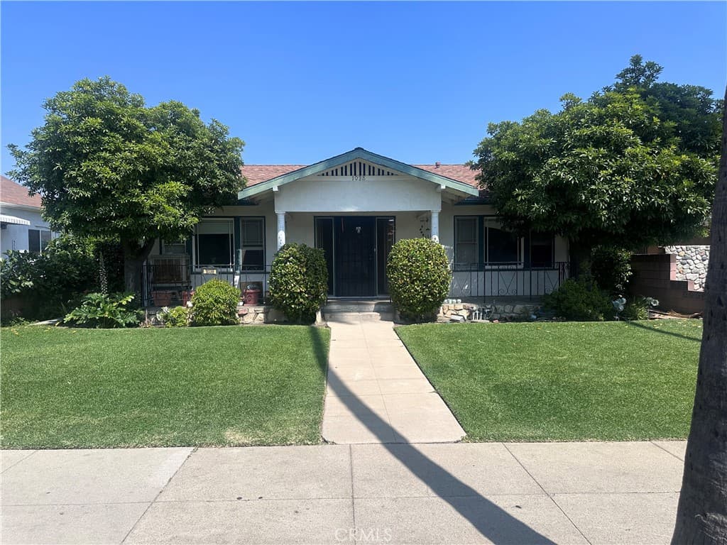 1038 N Azusa Avenue