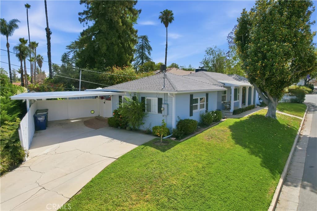 1329 La Loma Dr.