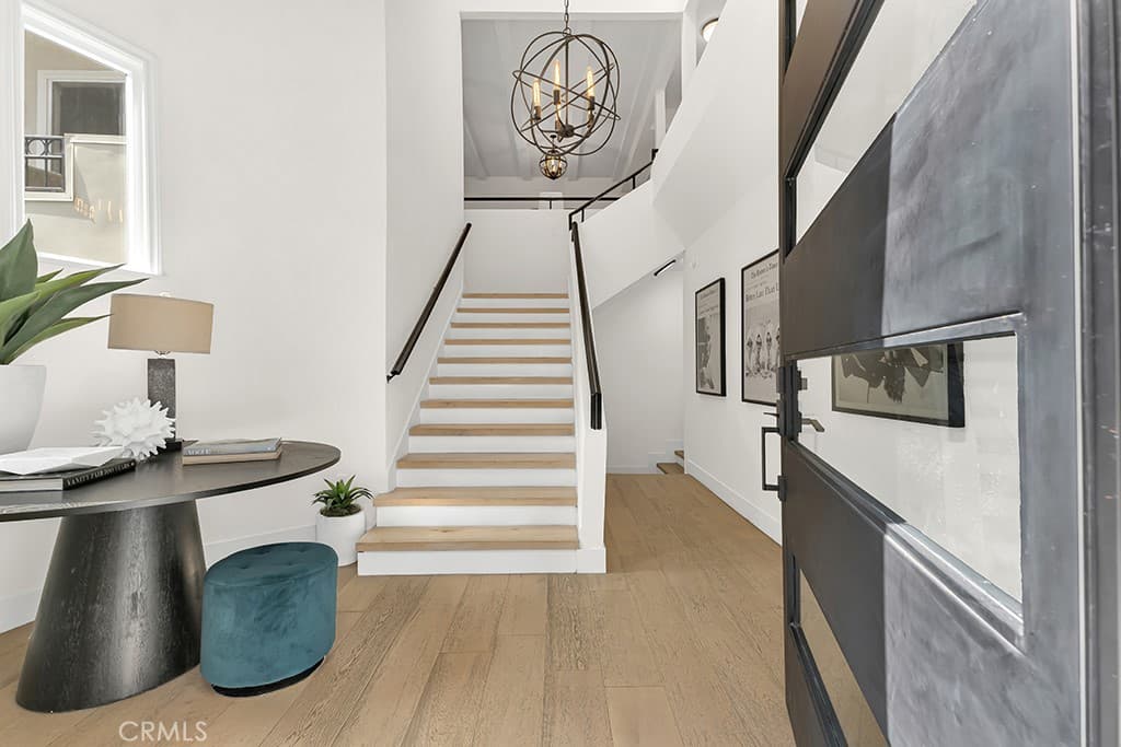 4148 Sunswept Drive