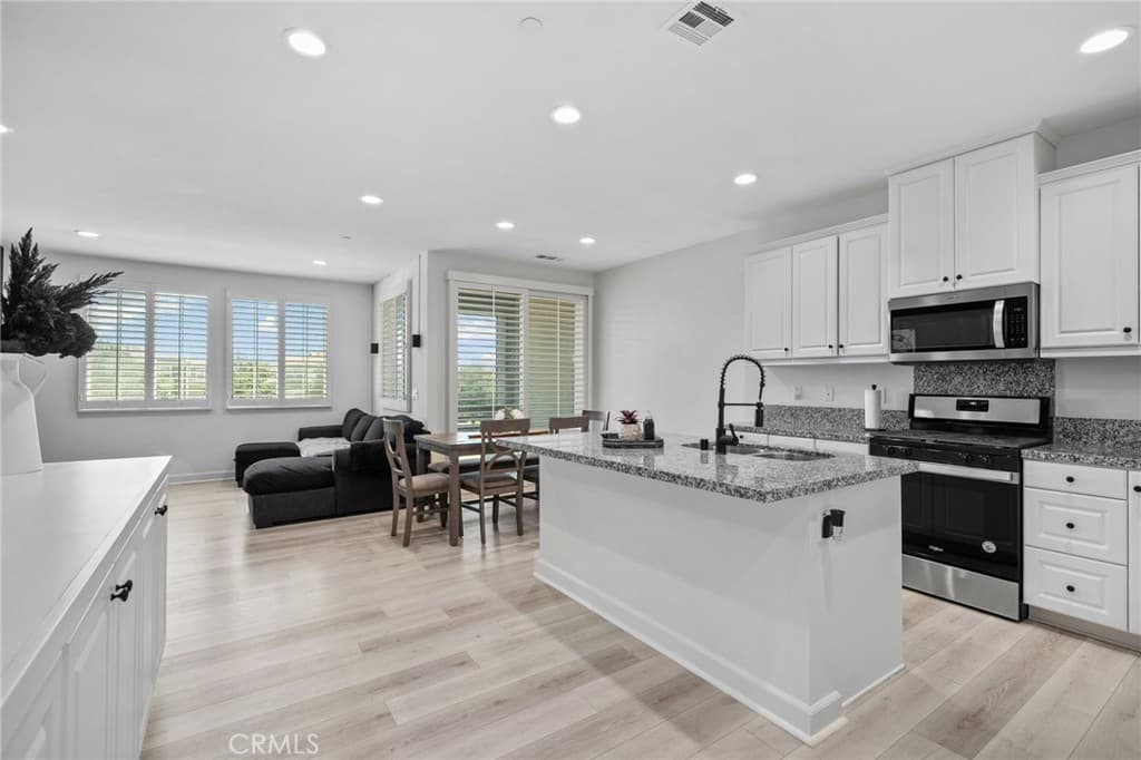 3645 E Delight Paseo 131