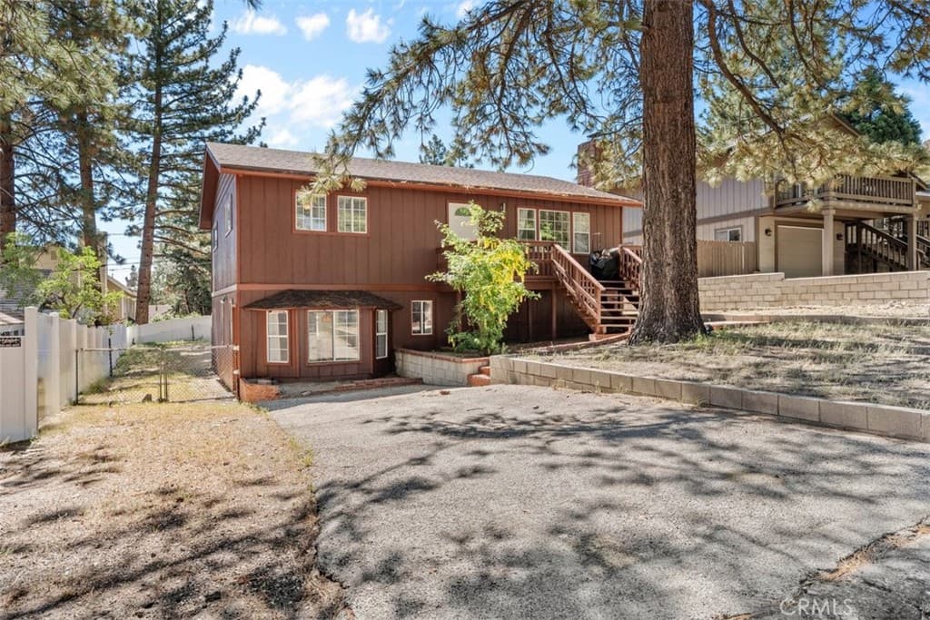 6285 Conifer