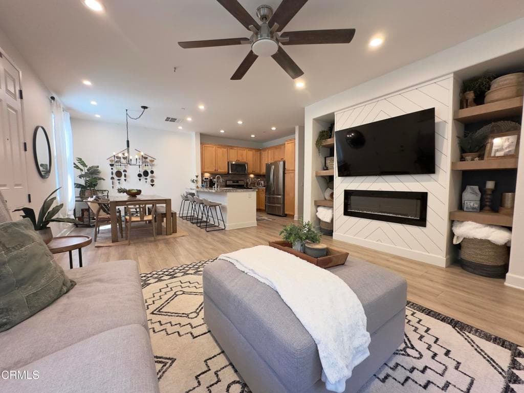 24014 Park Lane
