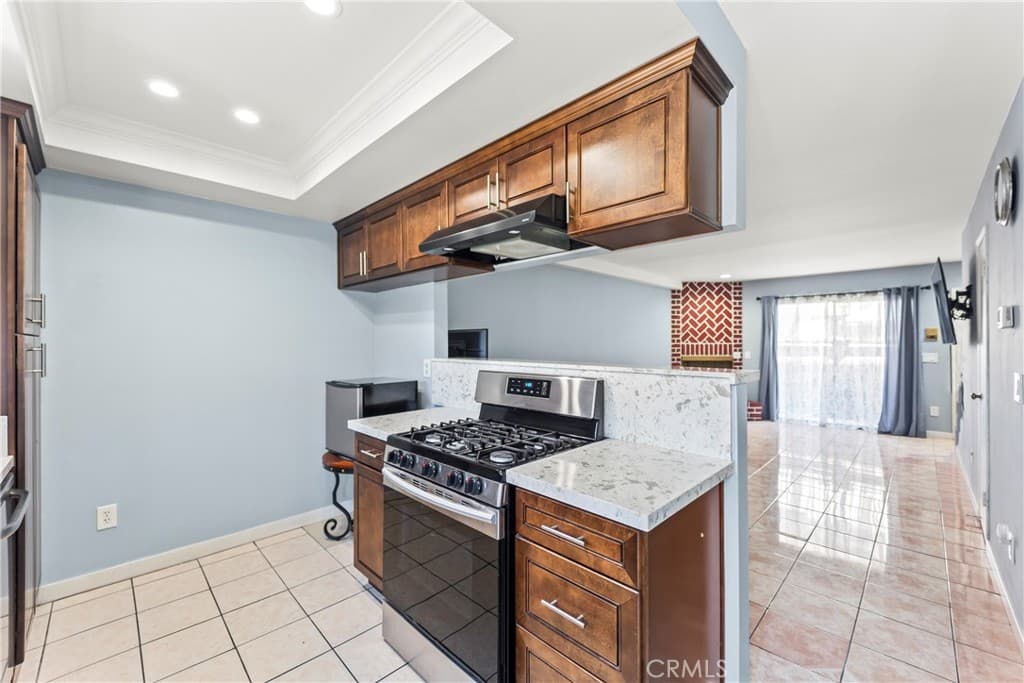 9834 Sepulveda Boulevard 117