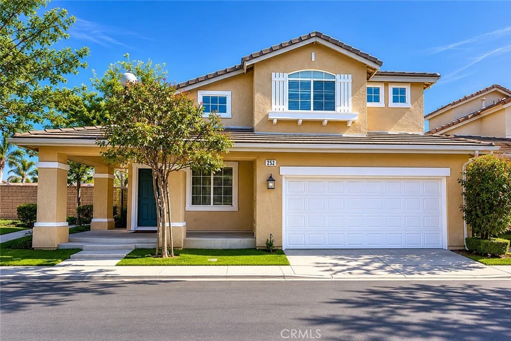292 Edgemire Lane