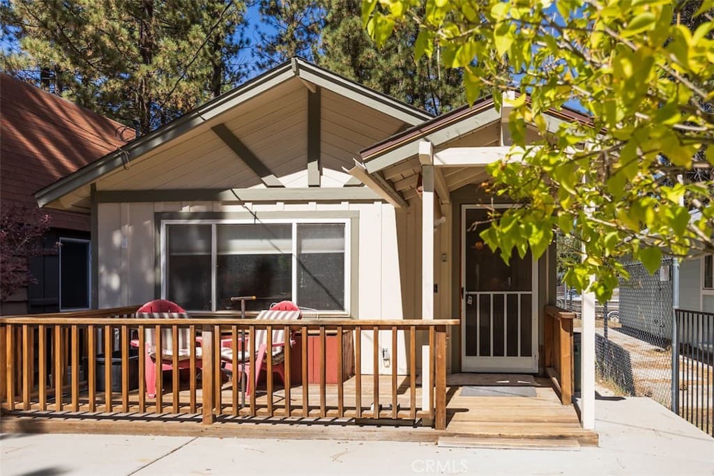 803 Robinhood Boulevard