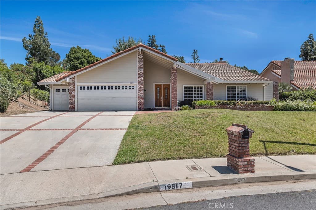 19817 Hiawatha Street