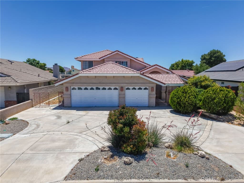 14389 Ironsides Lane