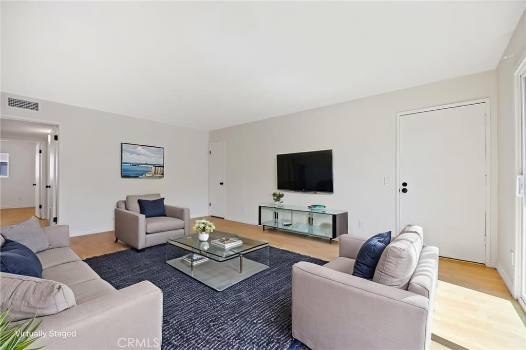 5055 Coldwater Canyon Avenue 105